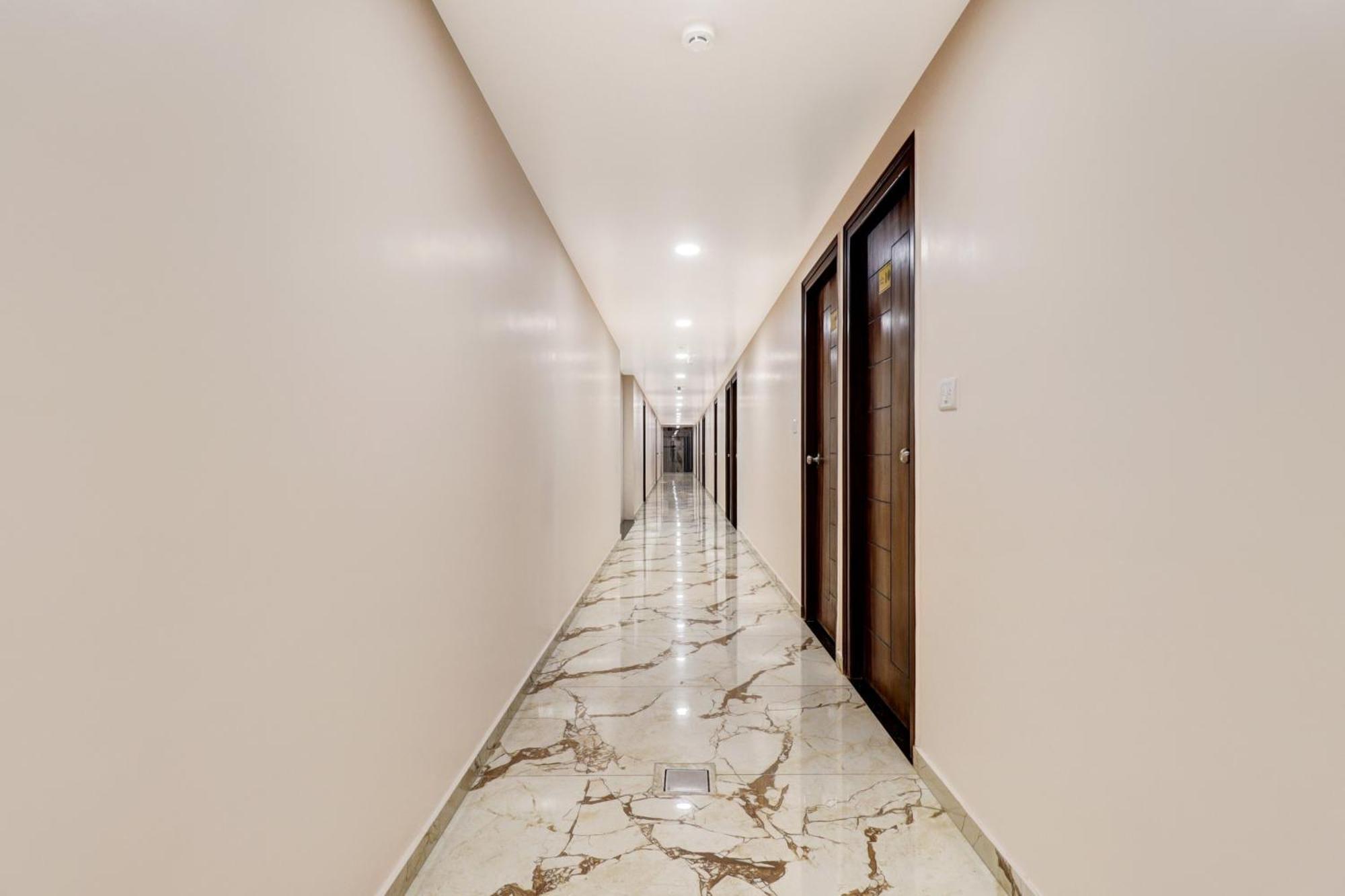 Super Townhouse Arekere Near Mithai Mahal Bangalore Luaran gambar
