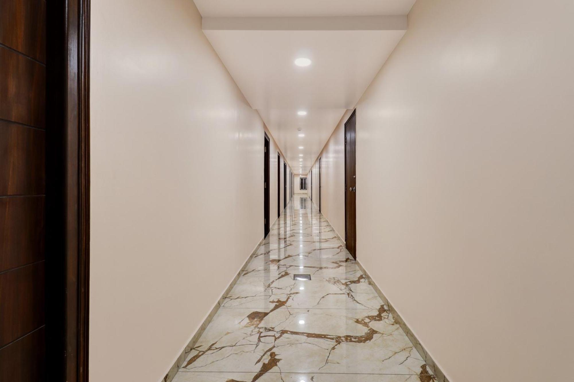 Super Townhouse Arekere Near Mithai Mahal Bangalore Luaran gambar